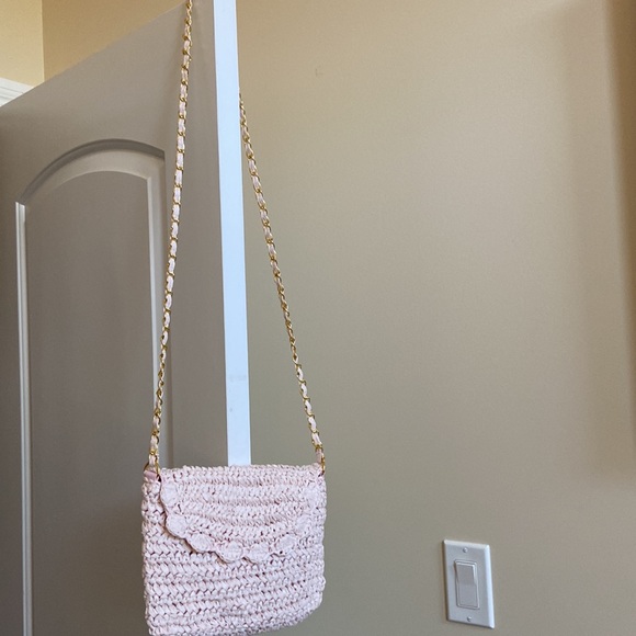 NWOT Cute pastel pink crochet like crossbody bag - Picture 2 of 6